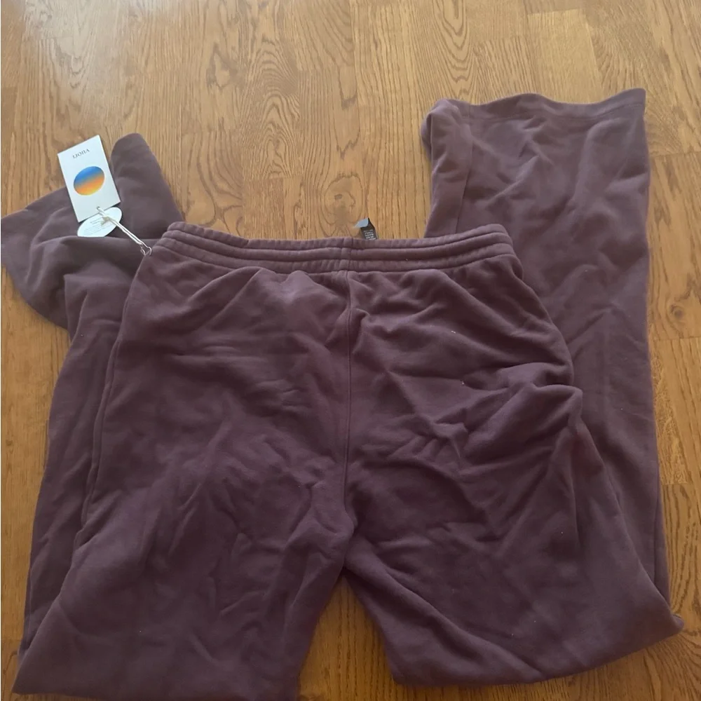Vuori Sedona Wideleg Sweatpant
Chestnut - Picture 6 of 6